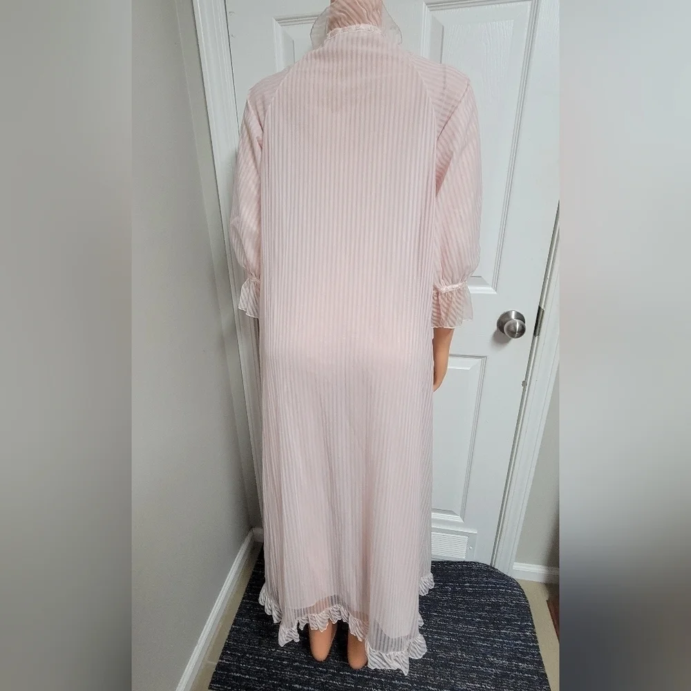Vintage Cheoette Ruffled Nightgown.